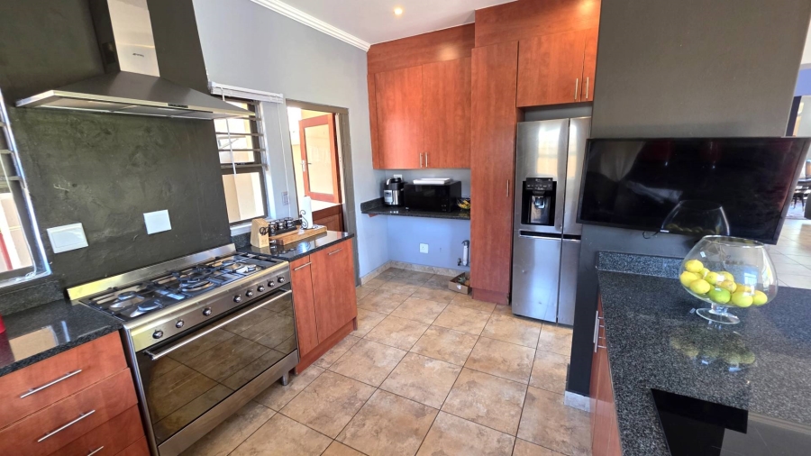 4 Bedroom Property for Sale in Leloko North West